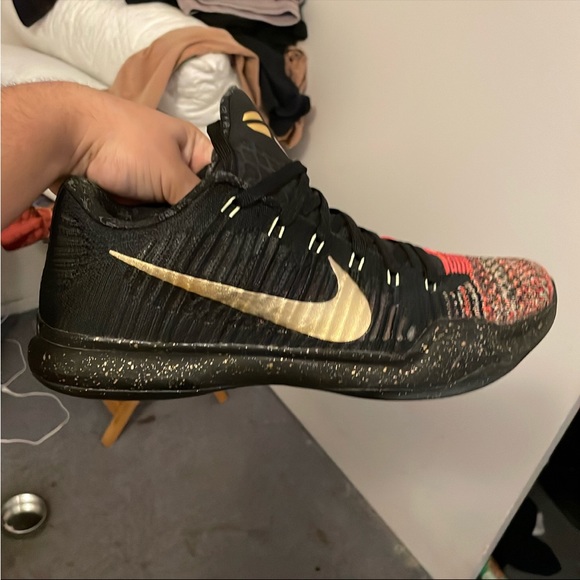 Barley used/ with og box/ size 10 in men - Picture 3 of 6